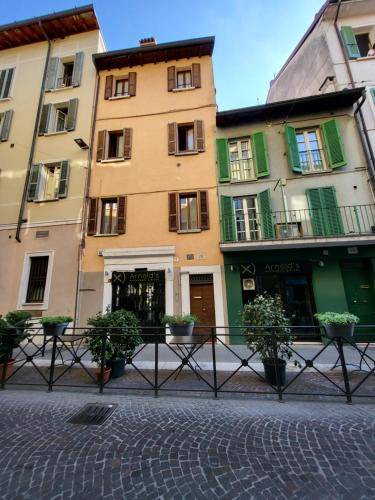 Photo of Buildings in Brescia Antica