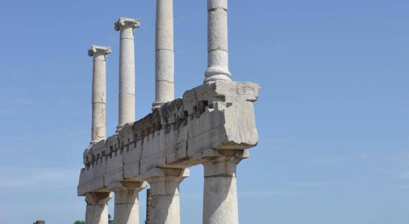 Photo of Others in Pompei