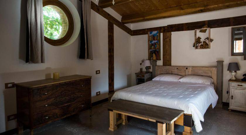 Photo of Bedroom in Civitanova Alta
