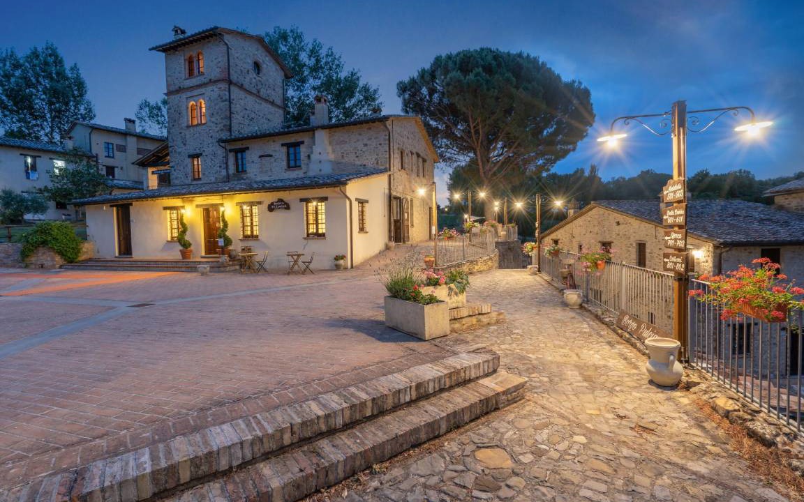 Photo of Others in Montone