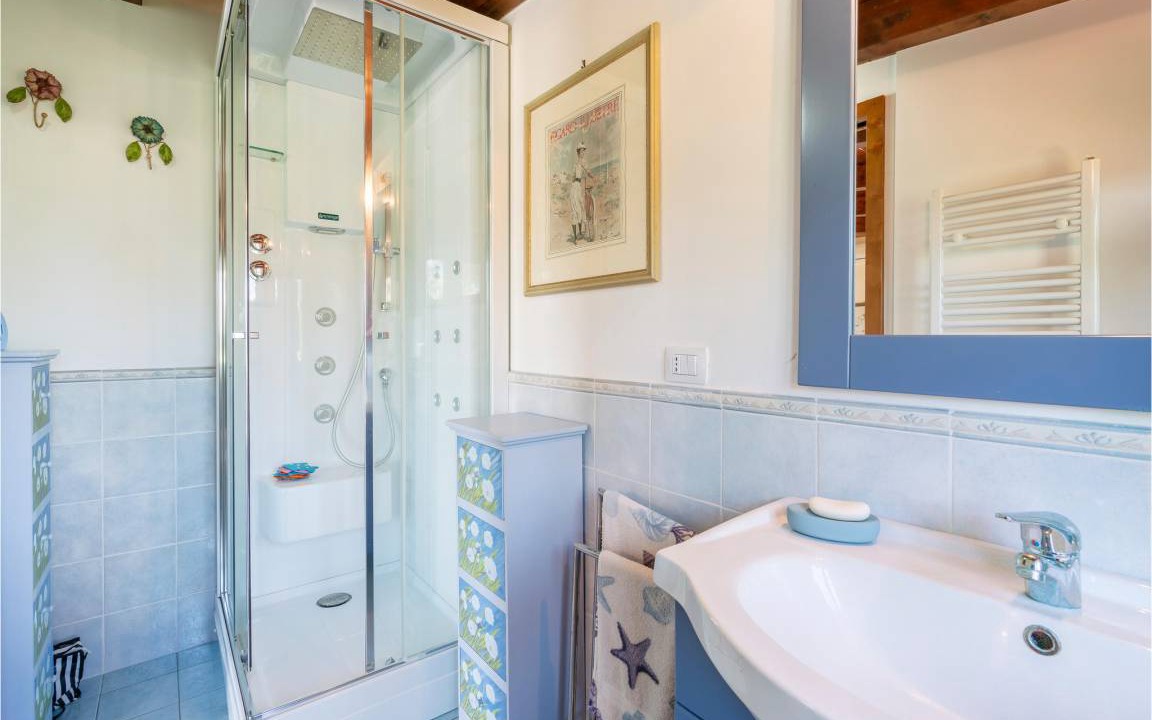 Photo of Bathroom in Latina Lido