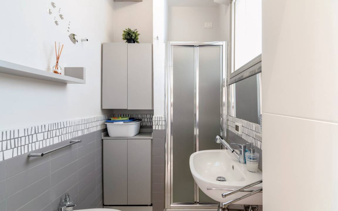 Photo of Bathroom in Marina Centro