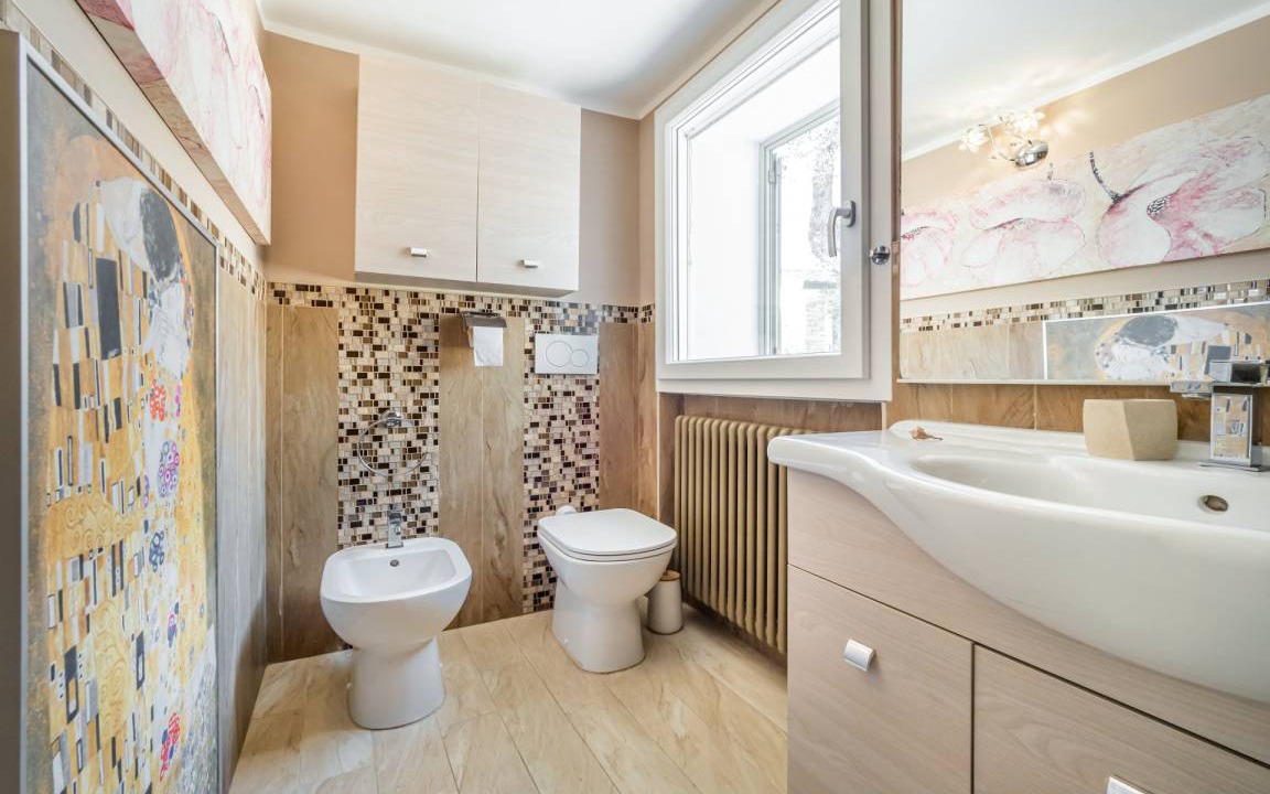 Photo of Bathroom in Tellaro