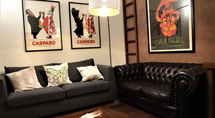 Photo of Livingroom in Roman Quarter