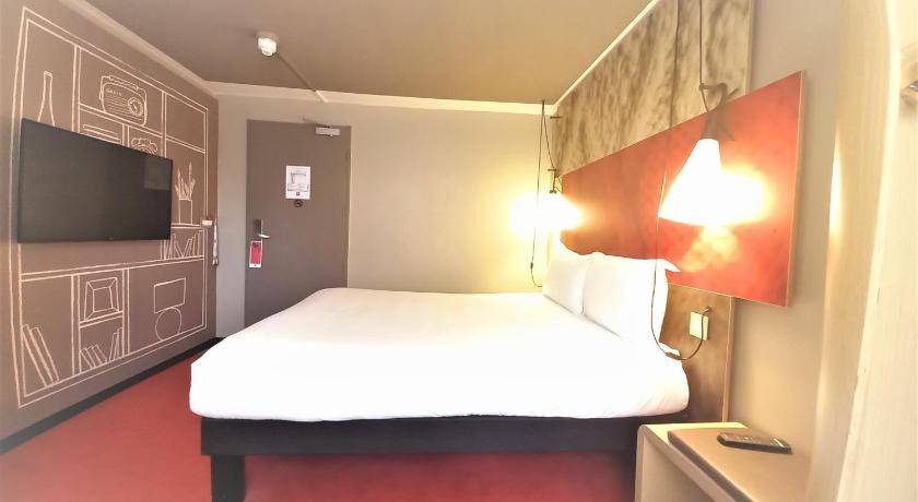 Photo of Bedroom in Portsmouth City Centre