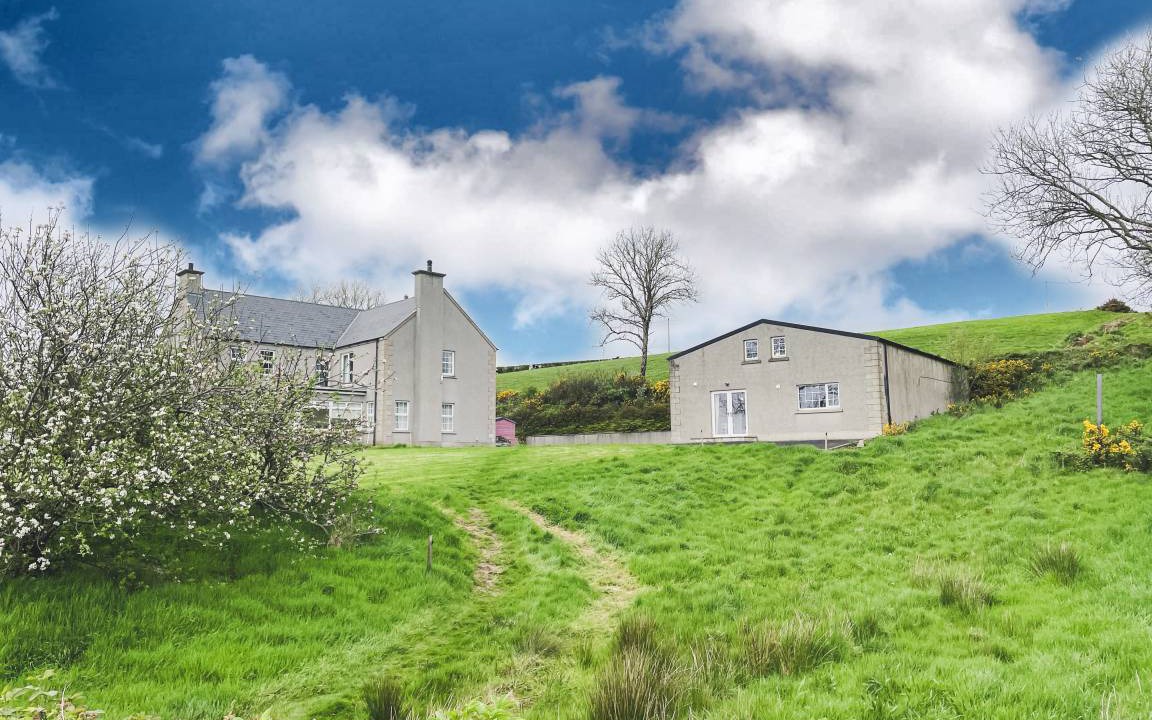 Photo of Buildings in Armoy