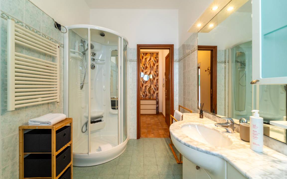 Photo of Bathroom in Como