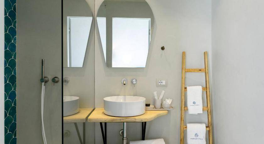 Photo of Bathroom in Reitani