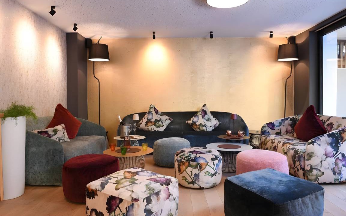 Photo of Livingroom in Plan