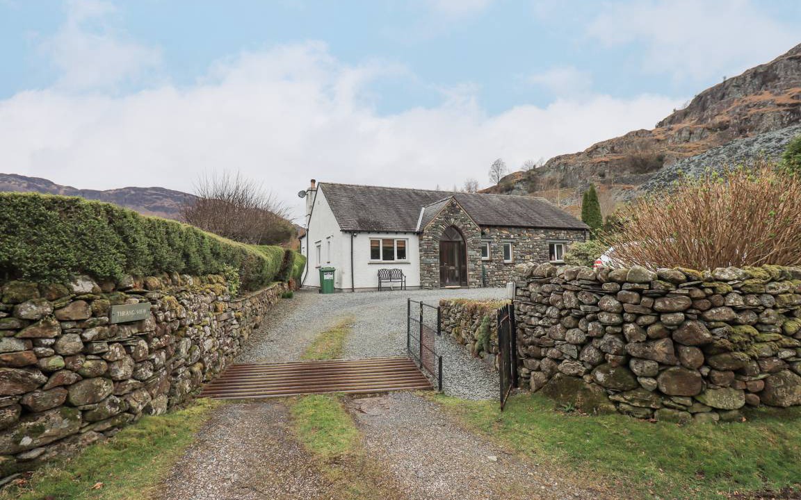 Photo of Others in Chapel Stile