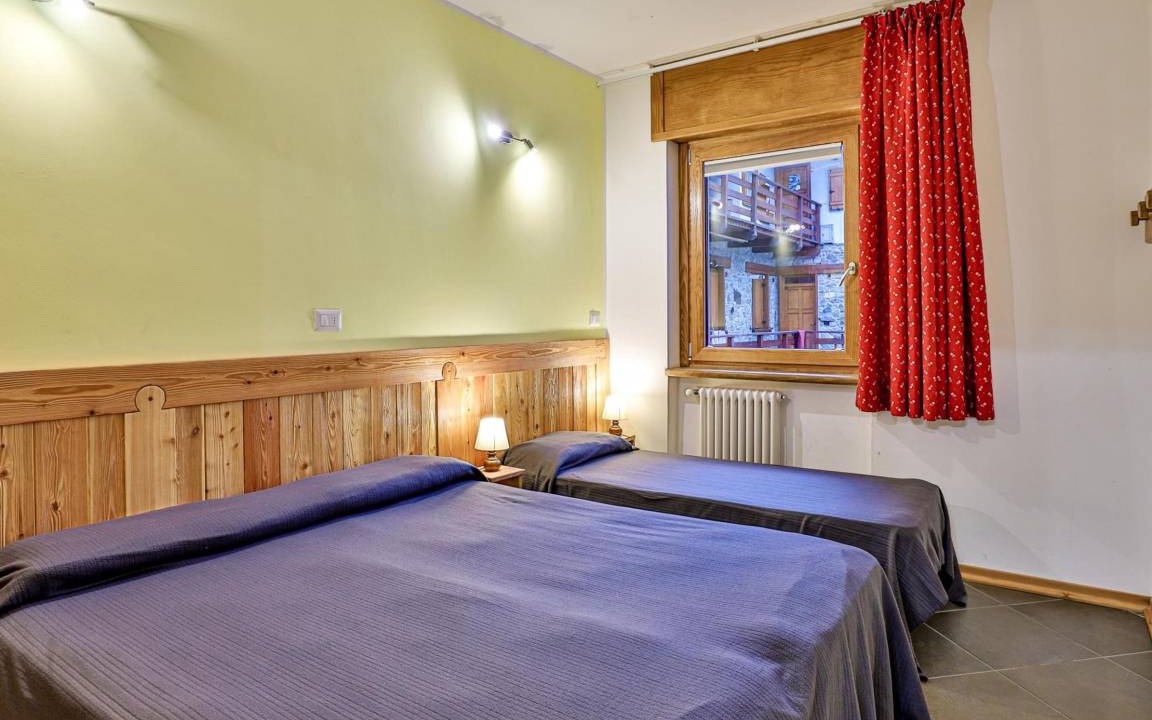 Photo of Bedroom in Antey-Saint-Andre