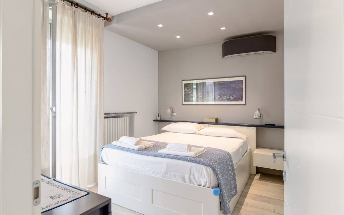 Photo of Bedroom in Marina Centro