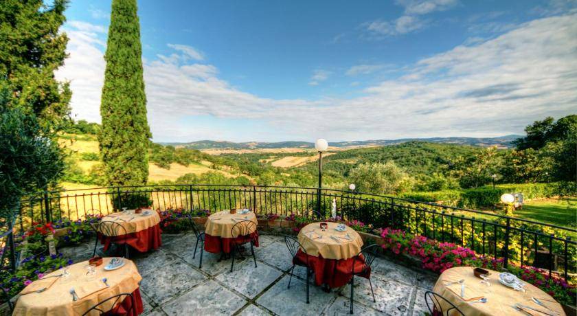 Photo of Others in Saturnia