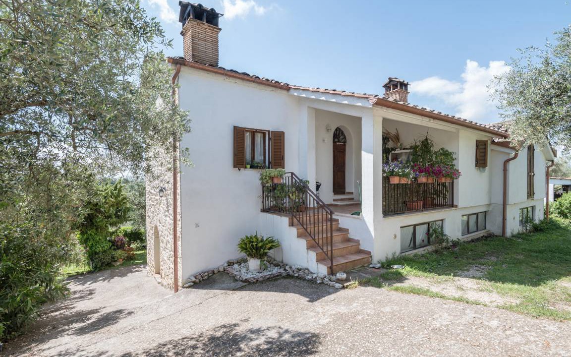 Photo of Others in Montebuono