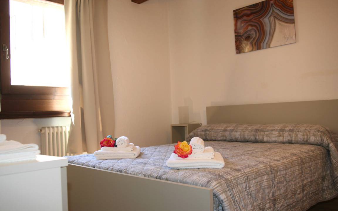 Photo of Bedroom in Derby-villaret