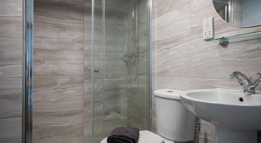 Photo of Bathroom in Bidford-on-Avon