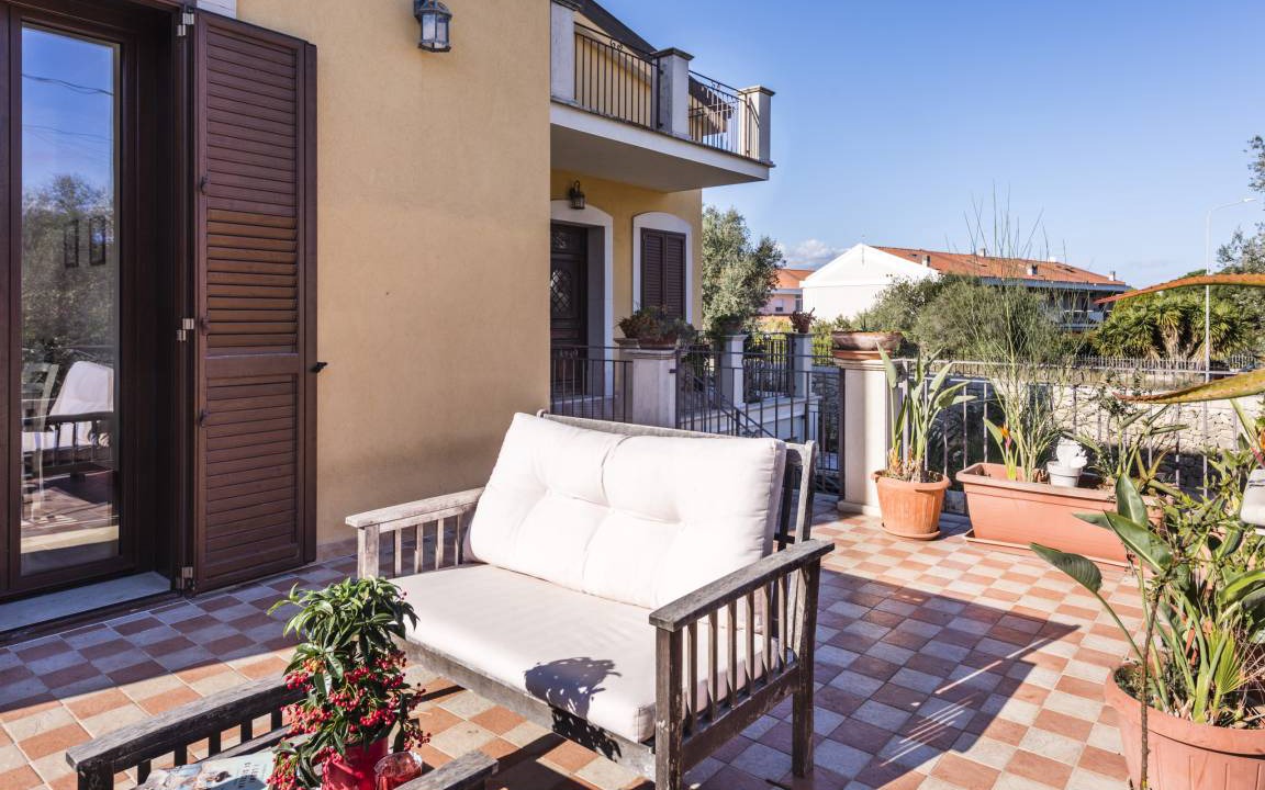 Photo of Patio Balcony in Tiche