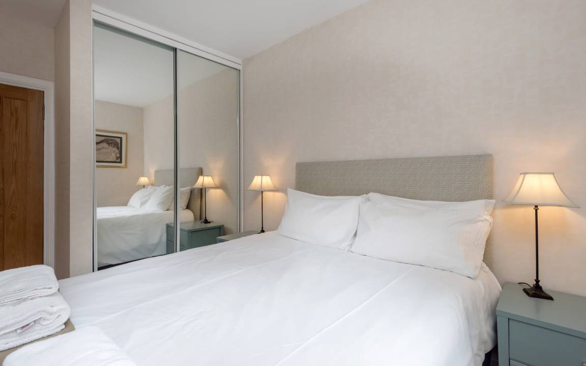 Photo of Bedroom in Newington