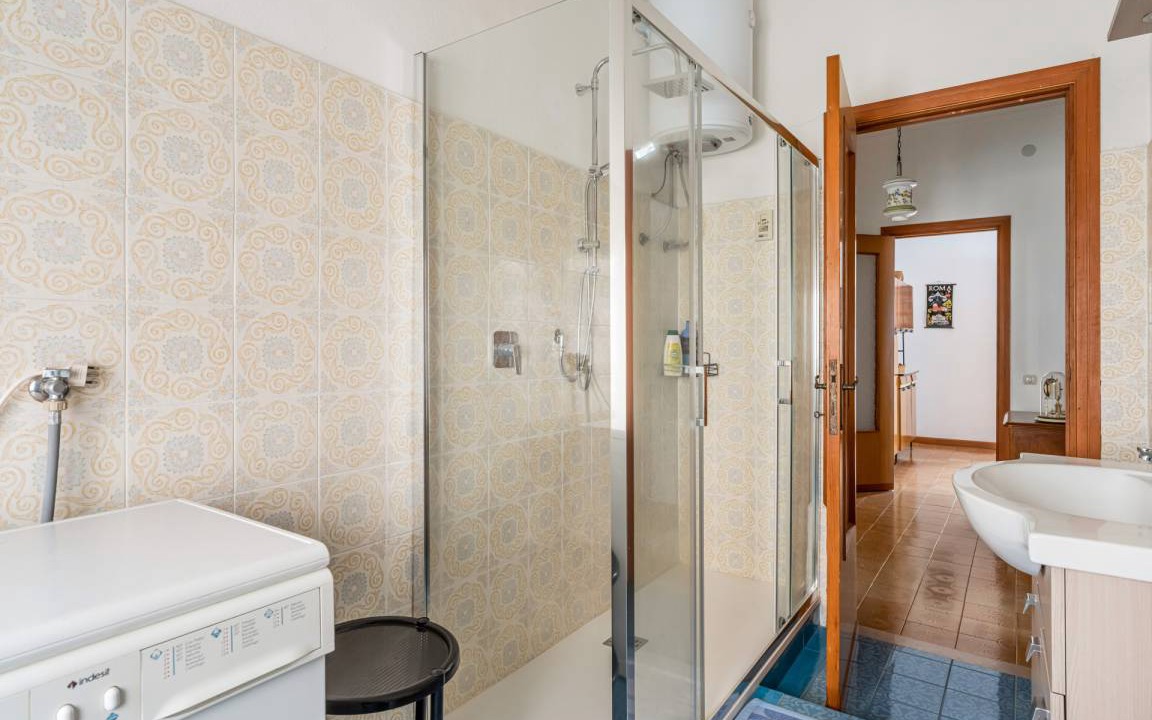 Photo of Bathroom in Buggerru