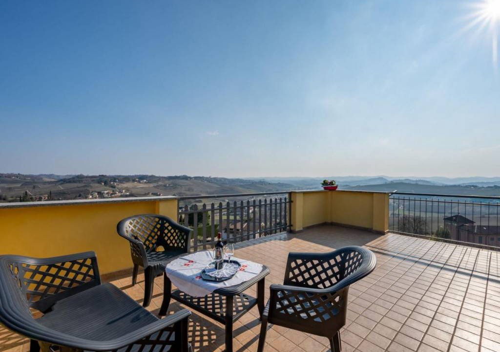 Photo of Patio Balcony in Agliano Terme