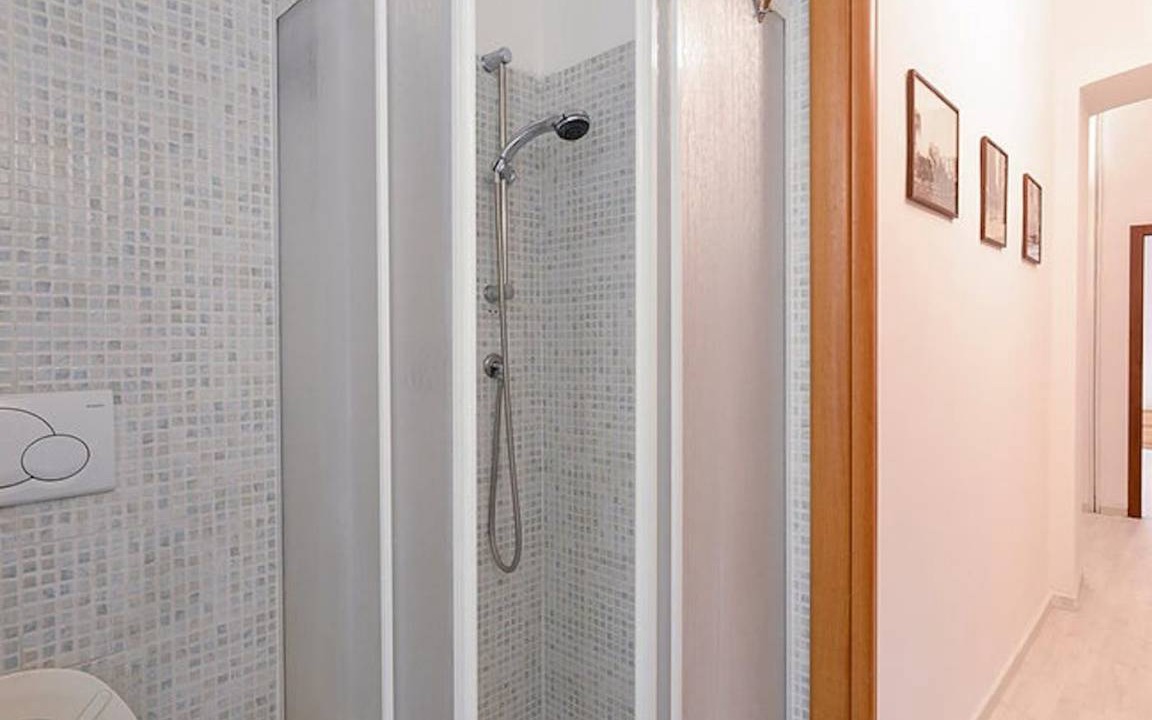 Photo of Bathroom in Salario