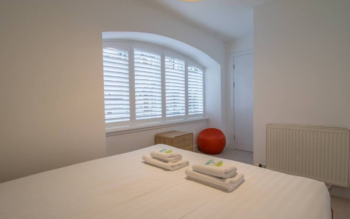 Photo of Bedroom in Kelvinbridge