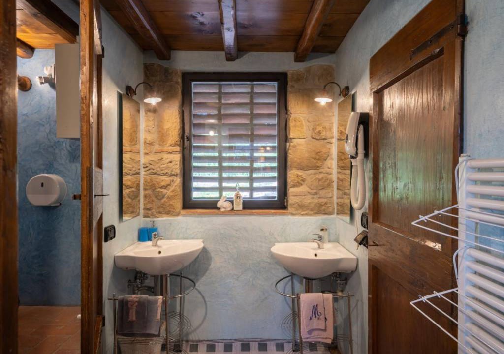 Photo of Bathroom in Twist