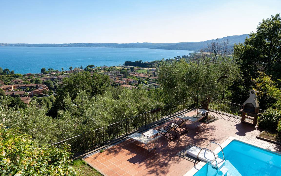 Photo of Others in Lake Bracciano
