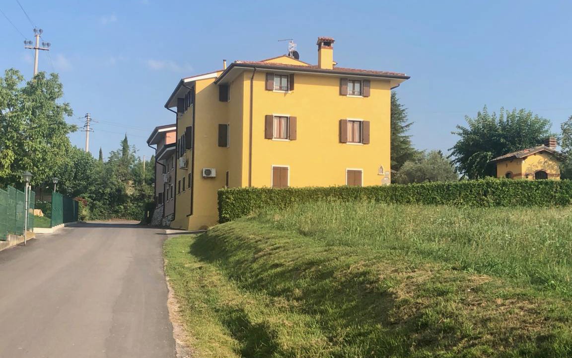 Photo of Buildings in Vanon