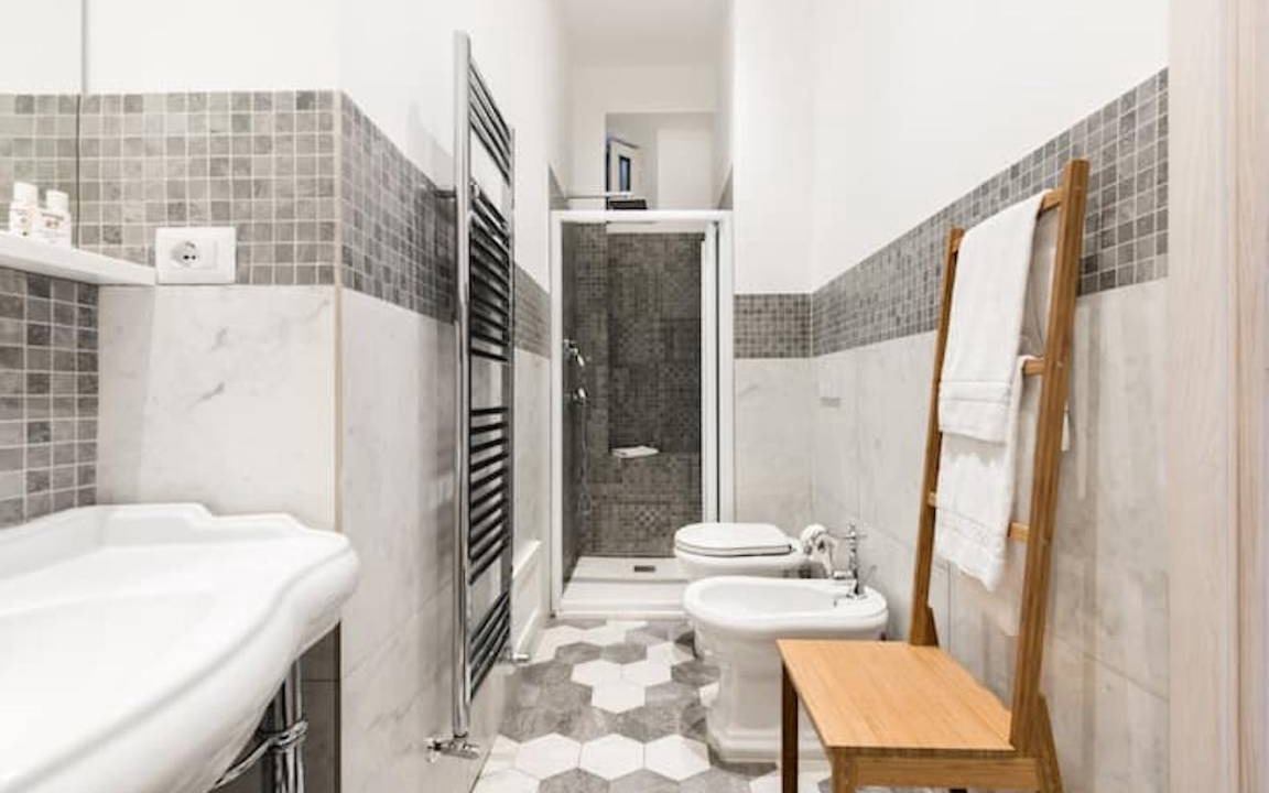 Photo of Bathroom in Esquilino