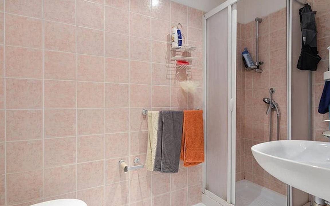 Photo of Bathroom in Salario