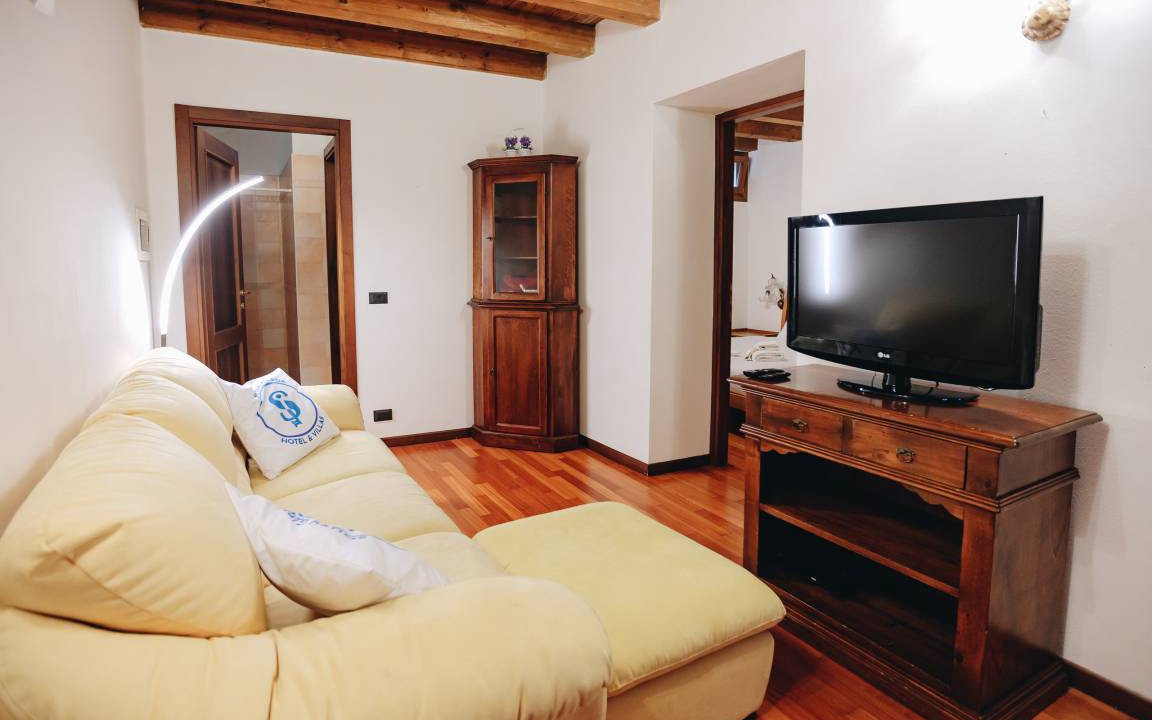 Photo of Livingroom in Peschiera del Garda City Centre