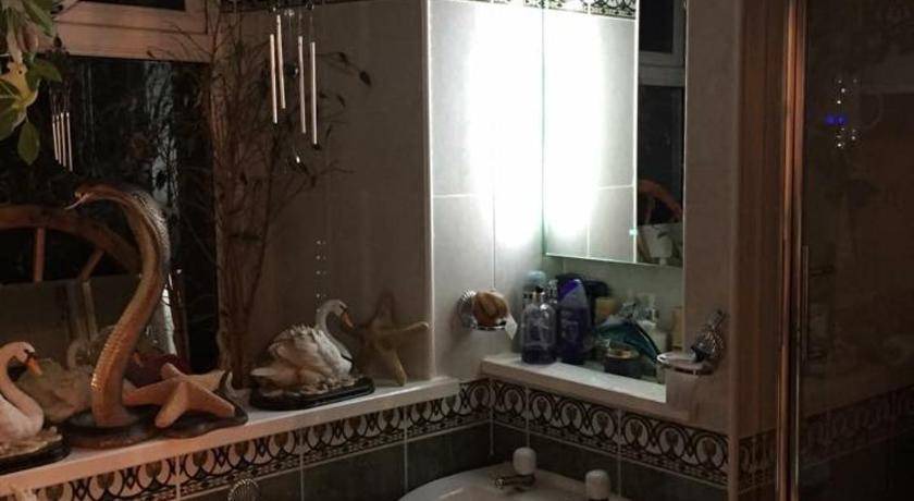 Photo of Bathroom in Tarbert