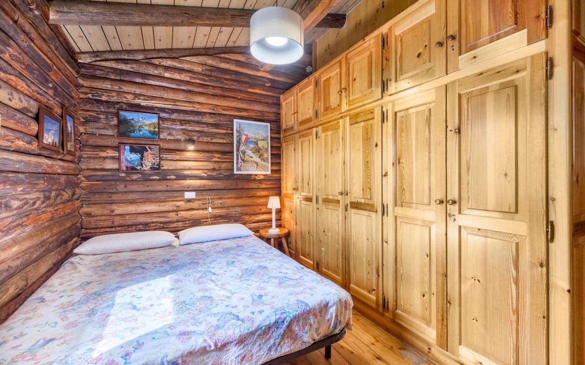 Photo of Bedroom in Antey-Saint-Andre