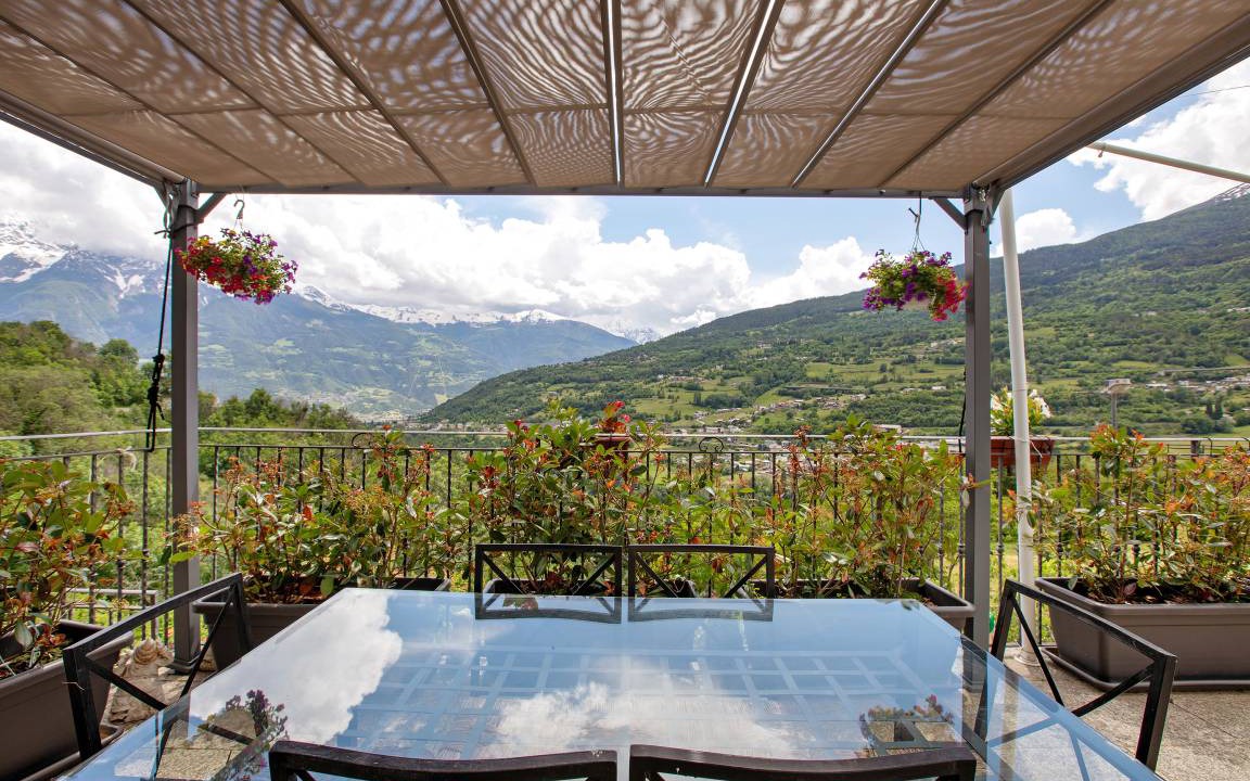 Photo of Patio Balcony in Roisan