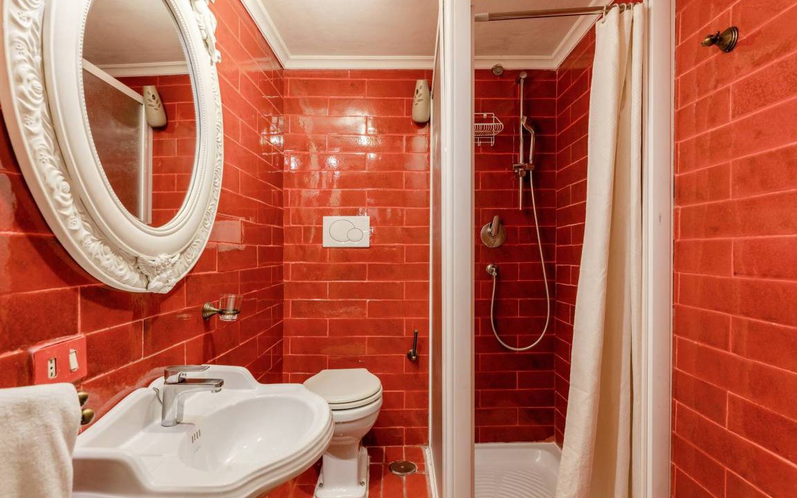 Photo of Bathroom in Rione VII Regola