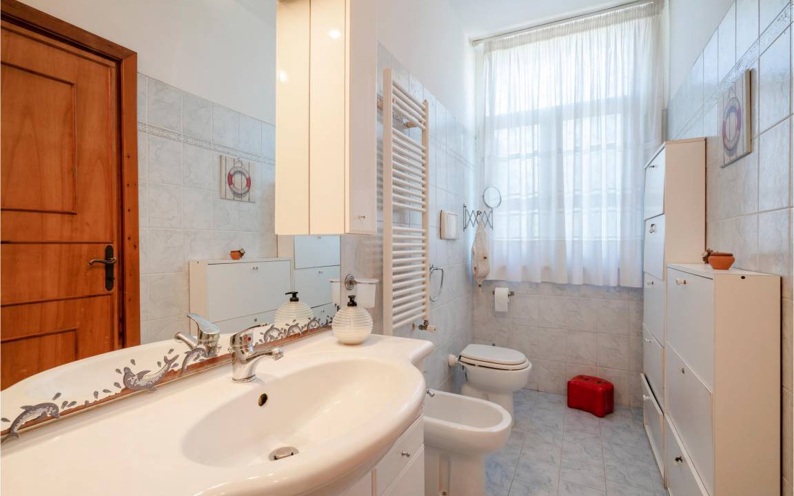 Photo of Bathroom in Latina Lido