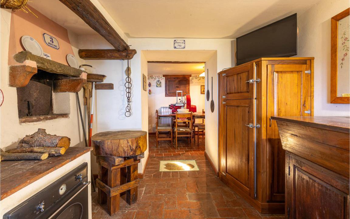 Photo of Kitchen in Saturnana