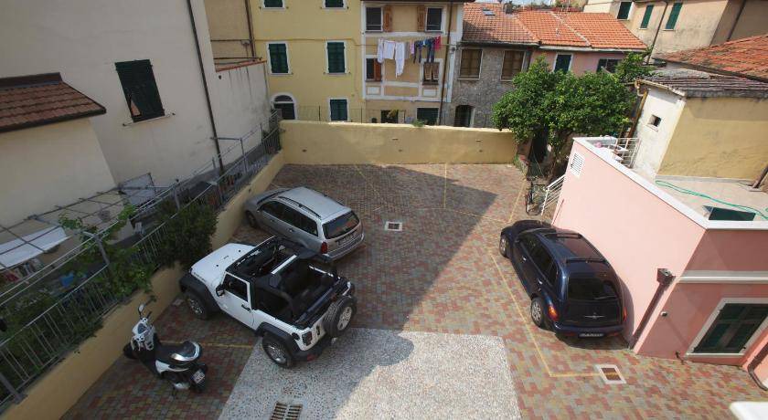 Photo of Others in Tellaro