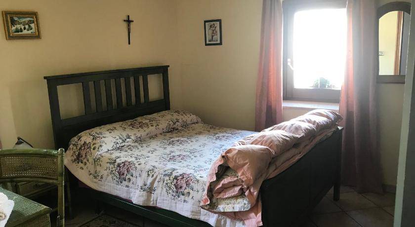 Photo of Bedroom in Pescosansonesco Nuovo