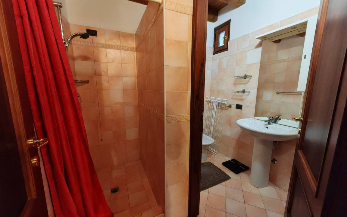 Photo of Bathroom in Peschiera del Garda City Centre