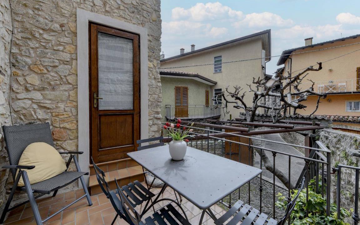 Photo of Patio Balcony in Gardola