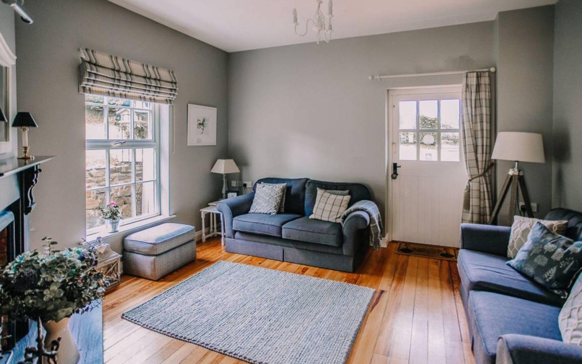 Photo of Livingroom in Hillsborough
