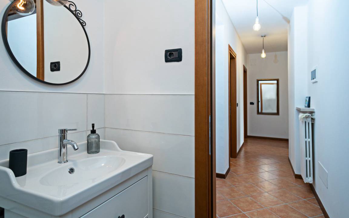Photo of Bathroom in Costermano