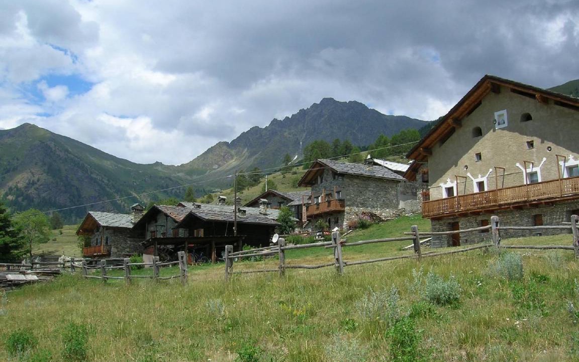 Photo of Others in Venoz