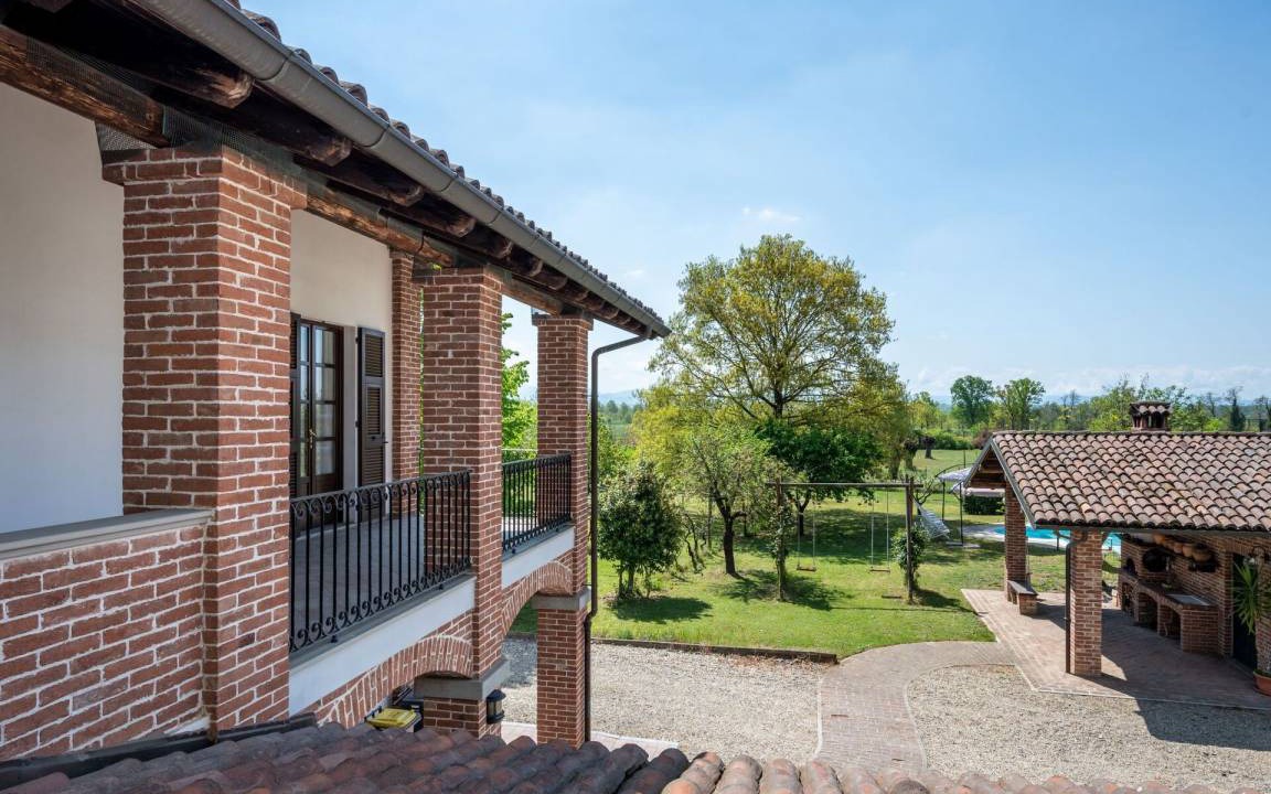 Photo of Buildings in Basaluzzo
