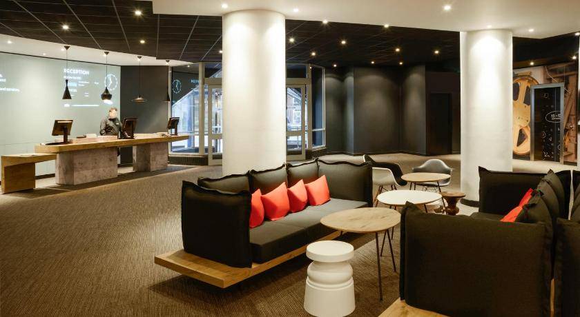 Photo of Livingroom in Portsmouth City Centre