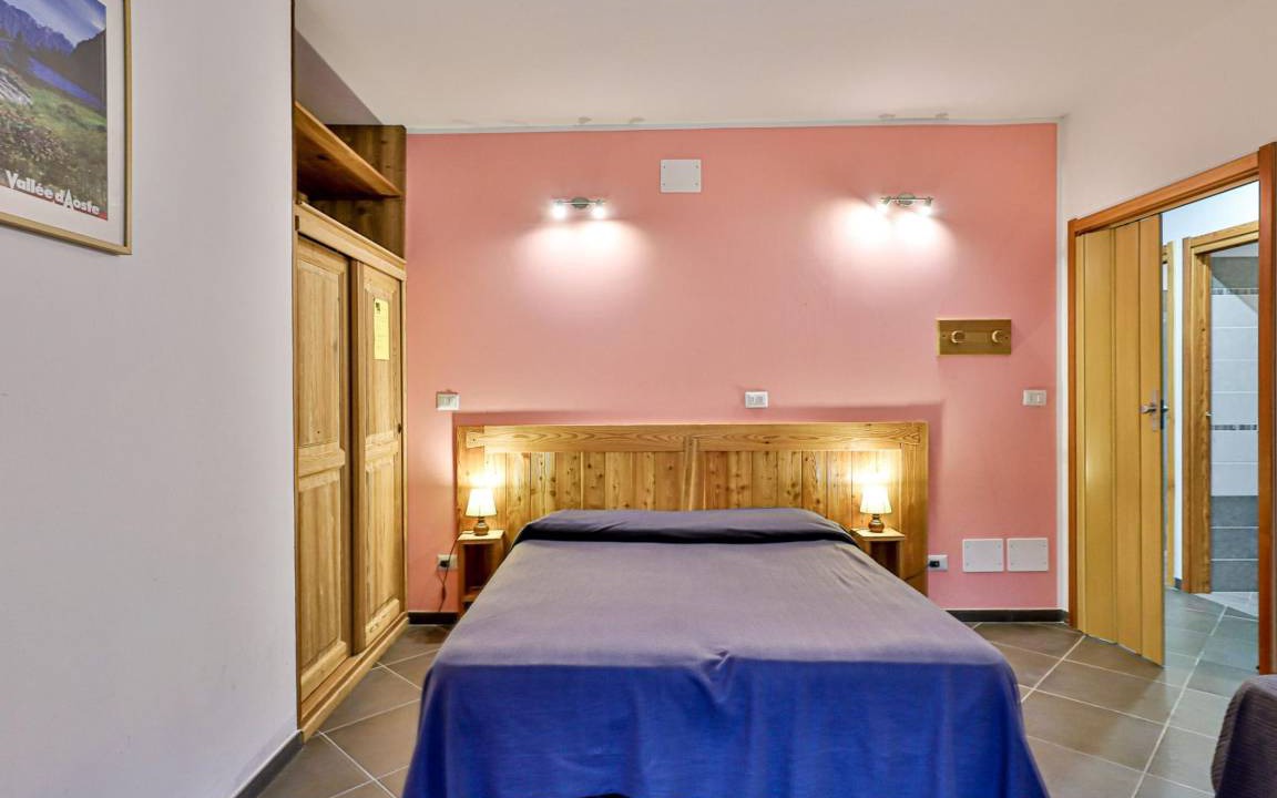 Photo of Bedroom in Antey-Saint-Andre