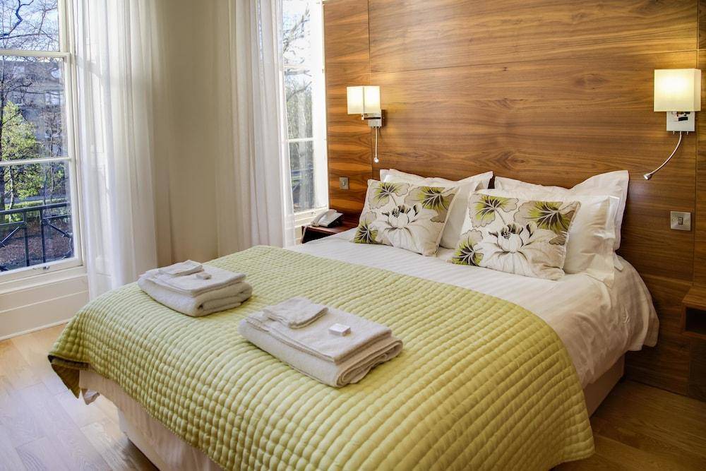 Photo of Bedroom in Comely Bank