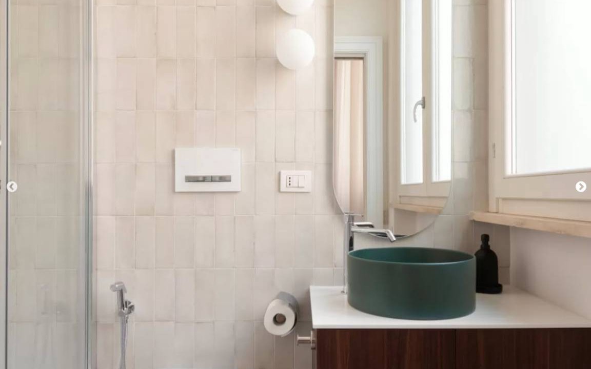 Photo of Bathroom in Esquilino